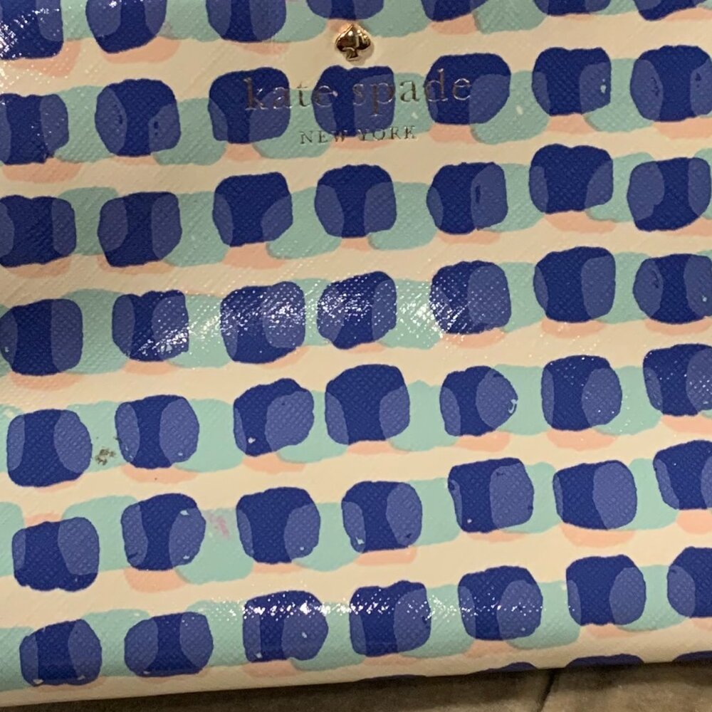 Kate Spade~ Make-Up Bag - Picture 13 of 15